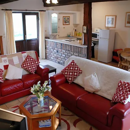 Tranquil In Normandy, Cleaning Included Holiday home